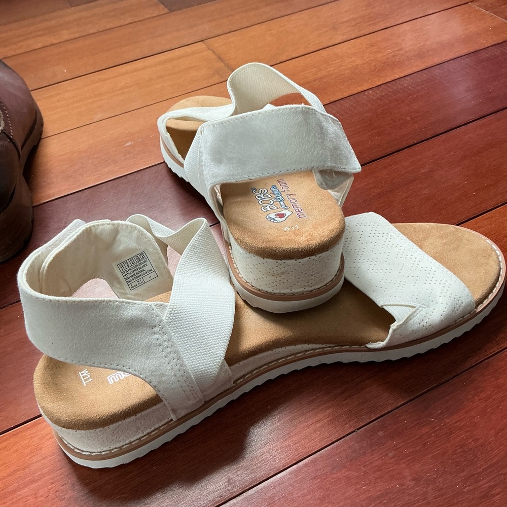 BOBS from Skechers White Women's Strap Sandals - Picture 2 of 4